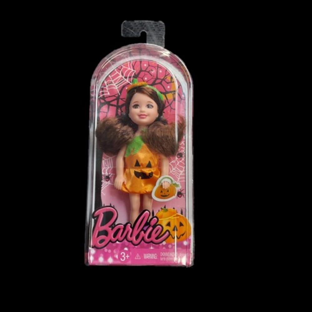 2013 Barbie Happy Halloween Pumpkin Chelsea